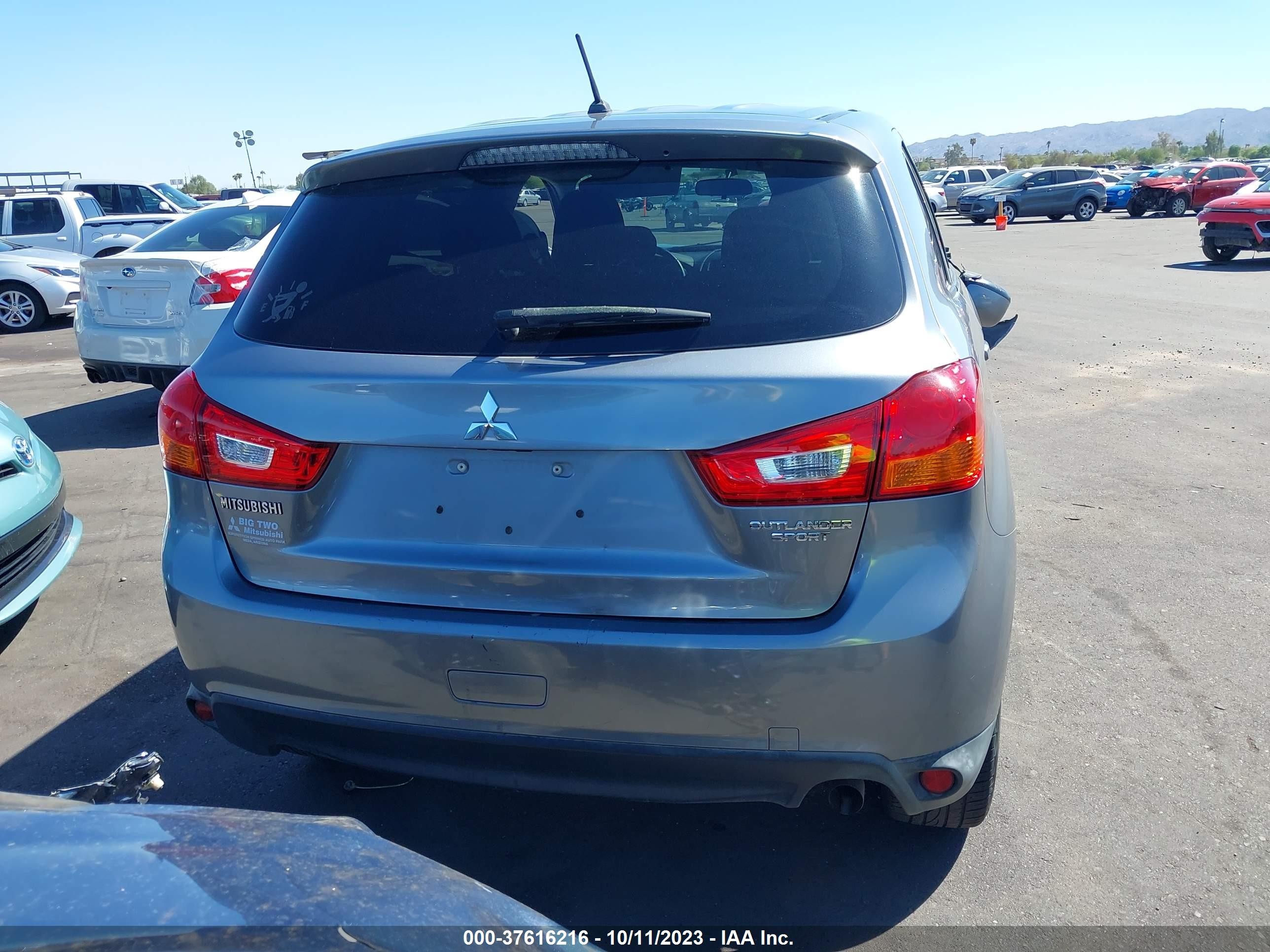 Photo 15 VIN: 4A4AP3AU0DE004604 - MITSUBISHI OUTLANDER 