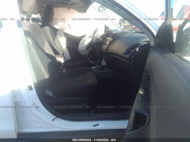 Photo 4 VIN: 4A4AP3AU0FE003942 - MITSUBISHI OUTLANDER SPORT 