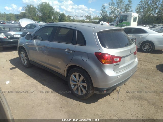 Photo 2 VIN: 4A4AP3AU2FE001142 - MITSUBISHI OUTLANDER SPORT 