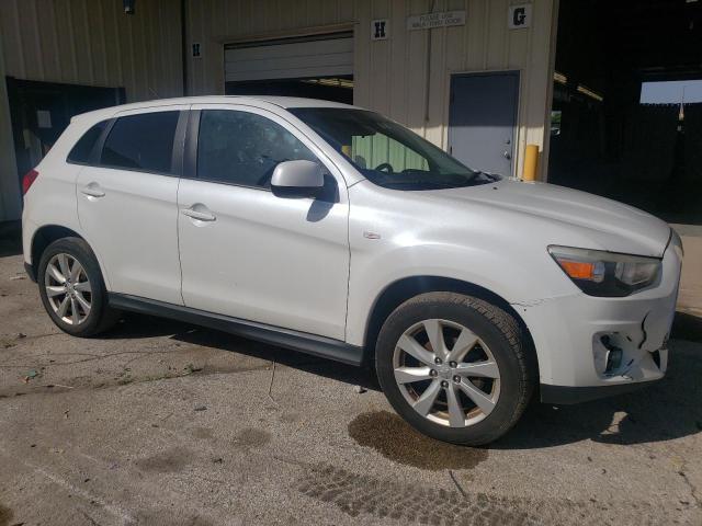 Photo 3 VIN: 4A4AP3AU4EE008656 - MITSUBISHI OUTLANDER 