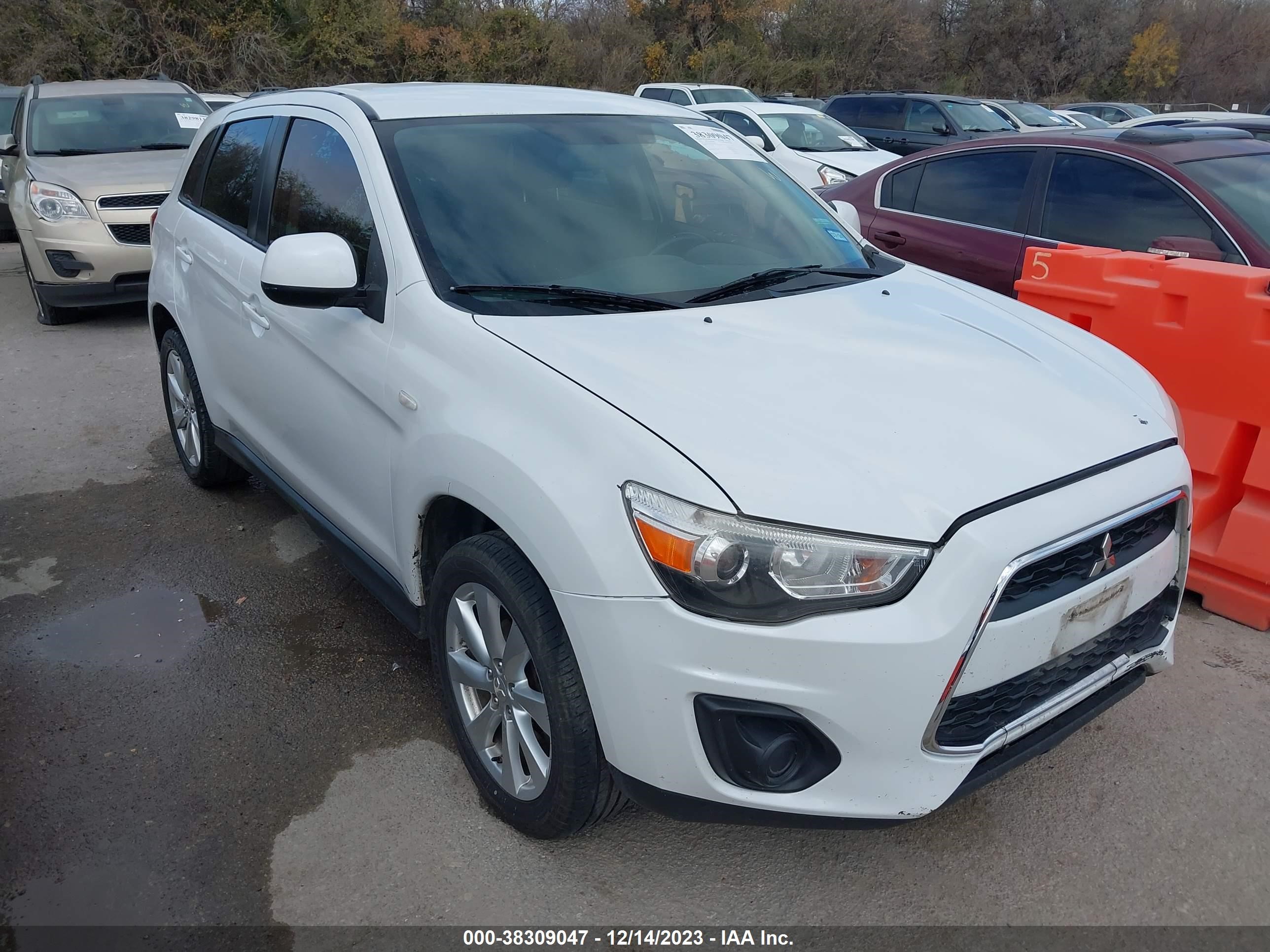 Photo 0 VIN: 4A4AP3AU4EE029684 - MITSUBISHI OUTLANDER 