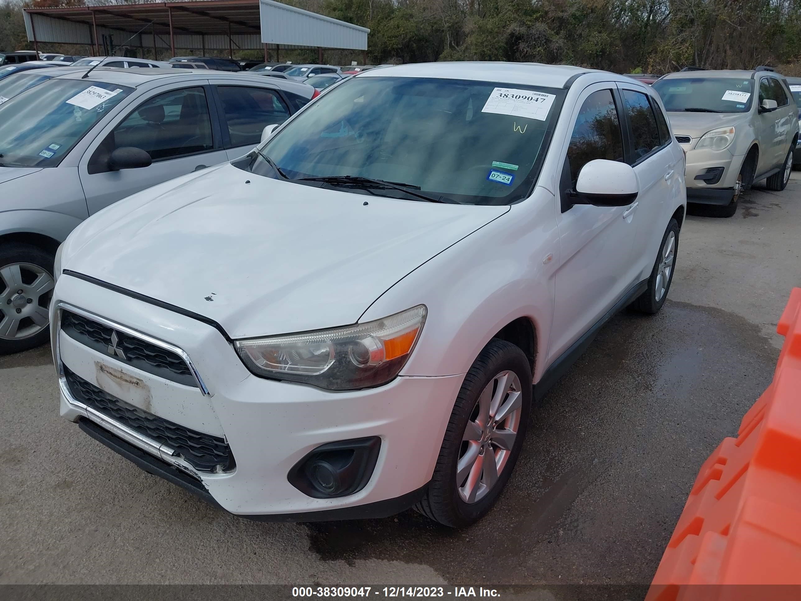 Photo 1 VIN: 4A4AP3AU4EE029684 - MITSUBISHI OUTLANDER 