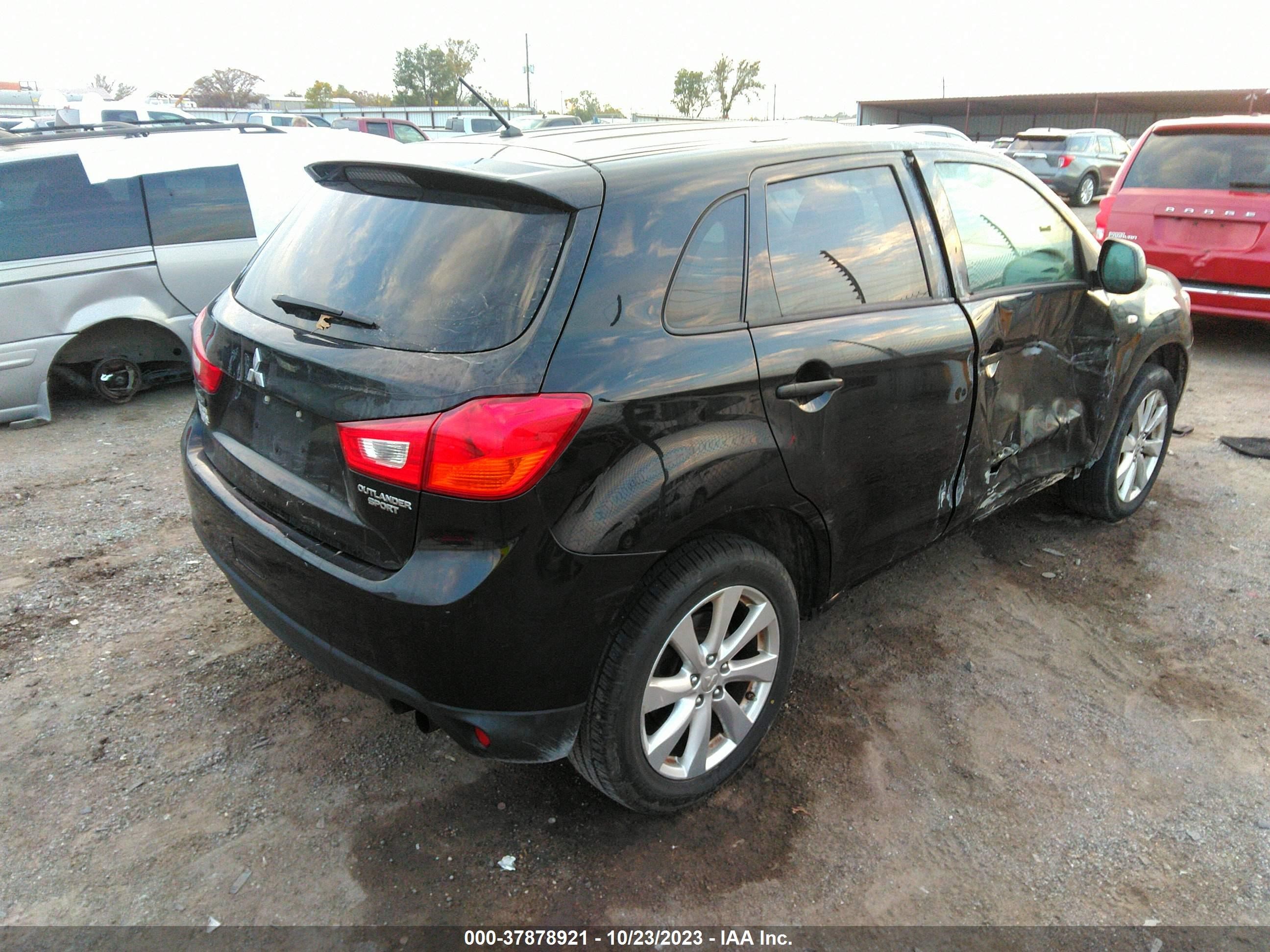 Photo 3 VIN: 4A4AP3AU5FE021658 - MITSUBISHI OUTLANDER 