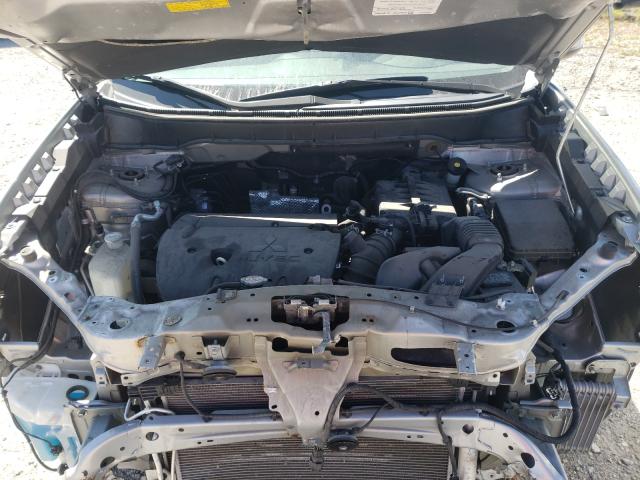 Photo 6 VIN: 4A4AP3AU6FE004268 - MITSUBISHI OUTLANDER 