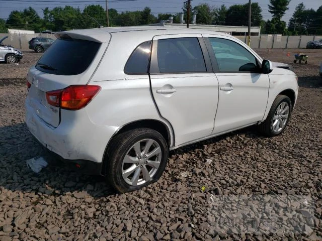 Photo 2 VIN: 4A4AP3AU6FE043037 - MITSUBISHI OUTLANDER 