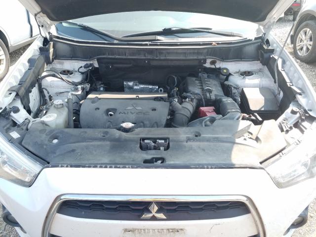 Photo 6 VIN: 4A4AP3AU6FE056628 - MITSUBISHI OUTLANDER 