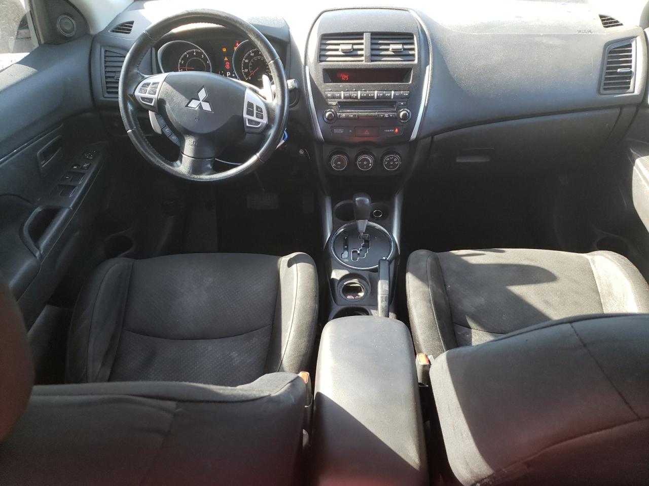 Photo 7 VIN: 4A4AP3AU7DE015843 - MITSUBISHI OUTLANDER 