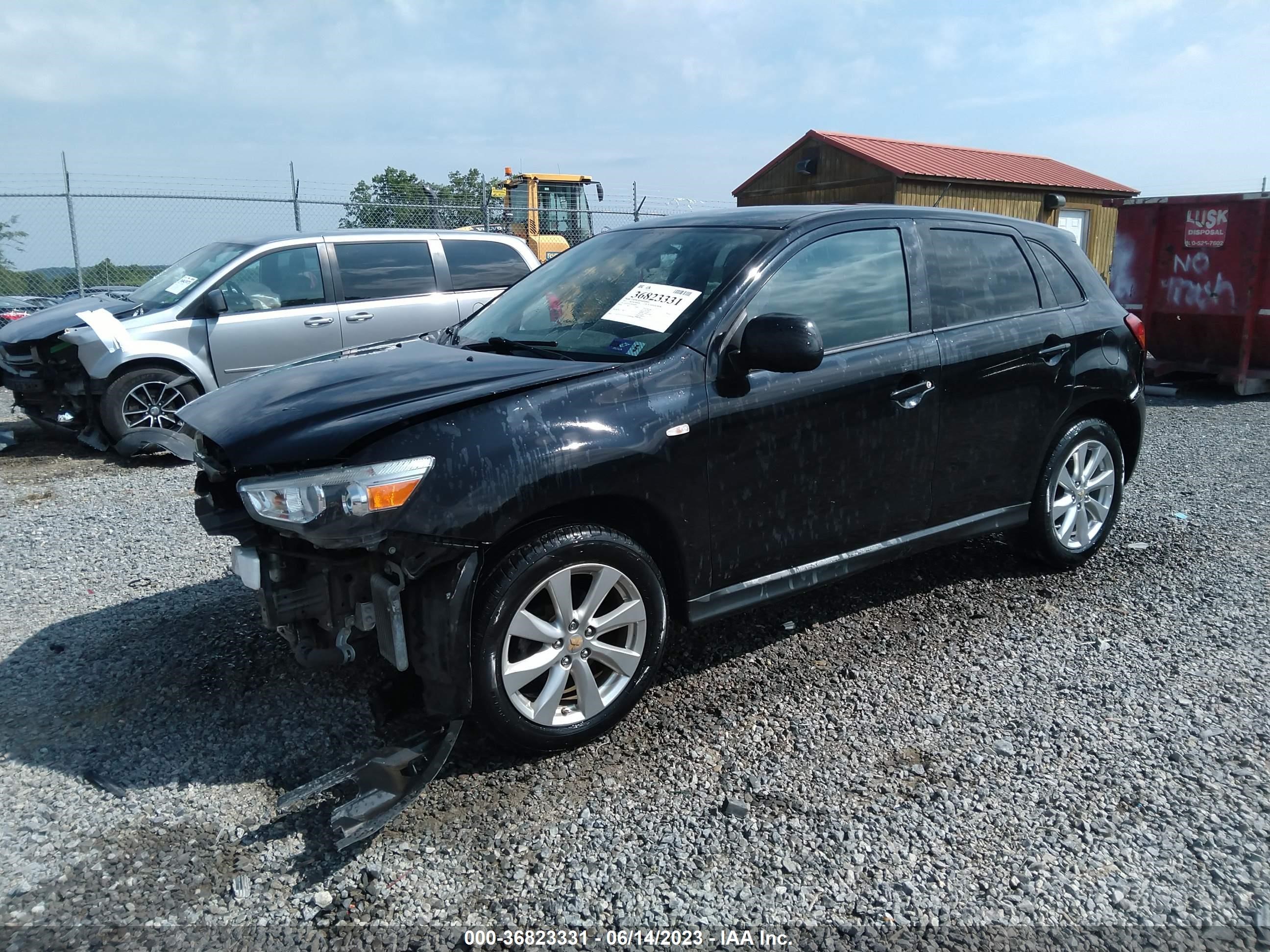 Photo 1 VIN: 4A4AP3AUXEE002697 - MITSUBISHI OUTLANDER 