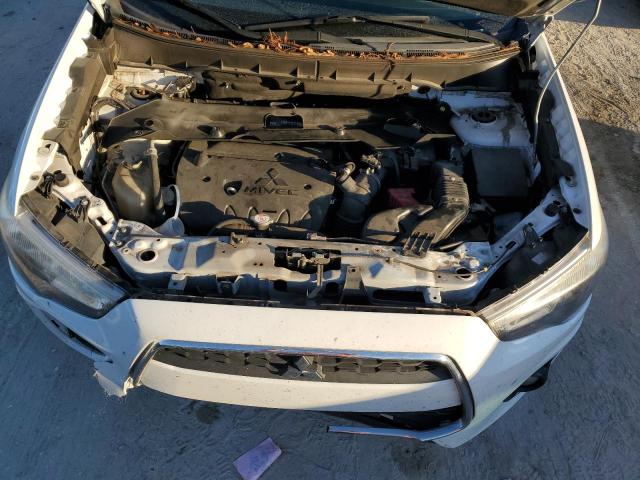 Photo 10 VIN: 4A4AP3AUXFE042618 - MITSUBISHI OUTLANDER 