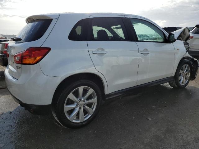 Photo 2 VIN: 4A4AP3AUXFE052842 - MITSUBISHI OUTLANDER 