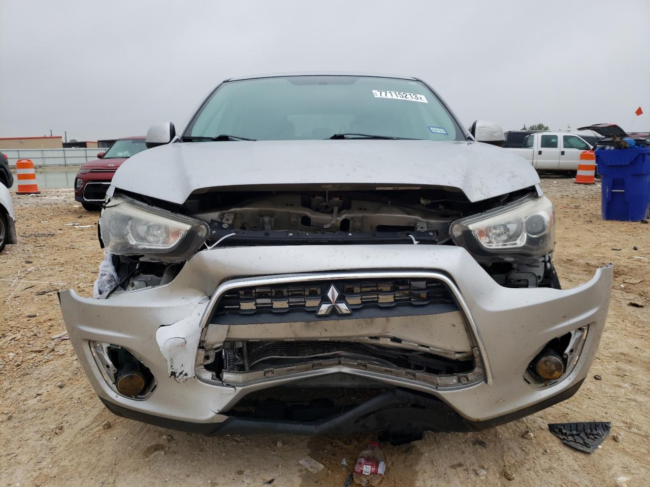 Photo 4 VIN: 4A4AP3AUXFE058642 - MITSUBISHI OUTLANDER 