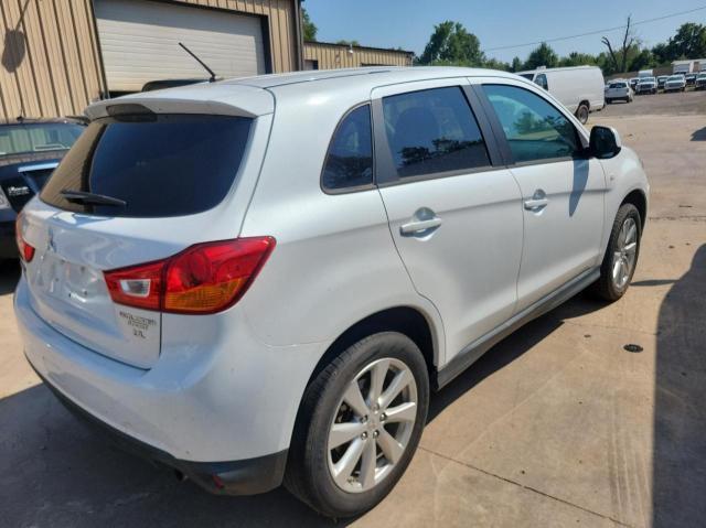 Photo 3 VIN: 4A4AP3AW2FE048107 - MITSUBISHI OUTLANDER 