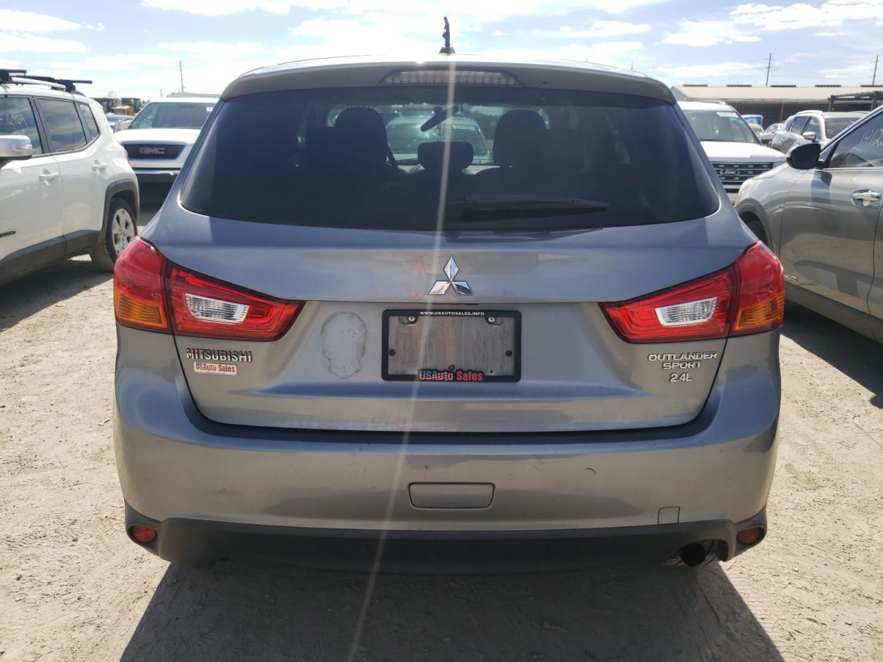 Photo 5 VIN: 4A4AP3AW4FE033950 - MITSUBISHI OUTLANDER 