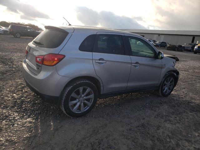 Photo 2 VIN: 4A4AP3AW5FE054385 - MITSUBISHI OUTLANDER 