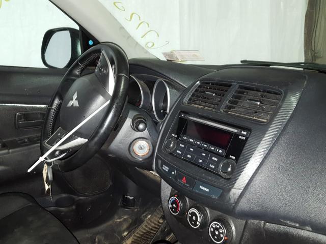 Photo 8 VIN: 4A4AP3AW8FE037757 - MITSUBISHI OUTLANDER 