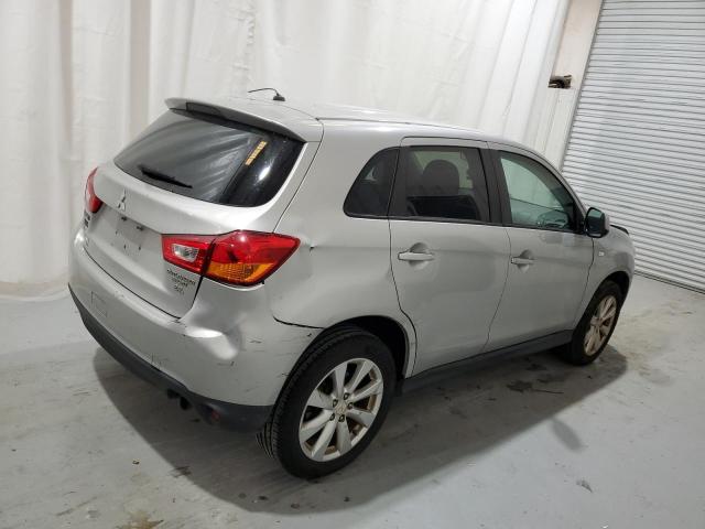 Photo 2 VIN: 4A4AP3AW9FE025956 - MITSUBISHI OUTLANDER 