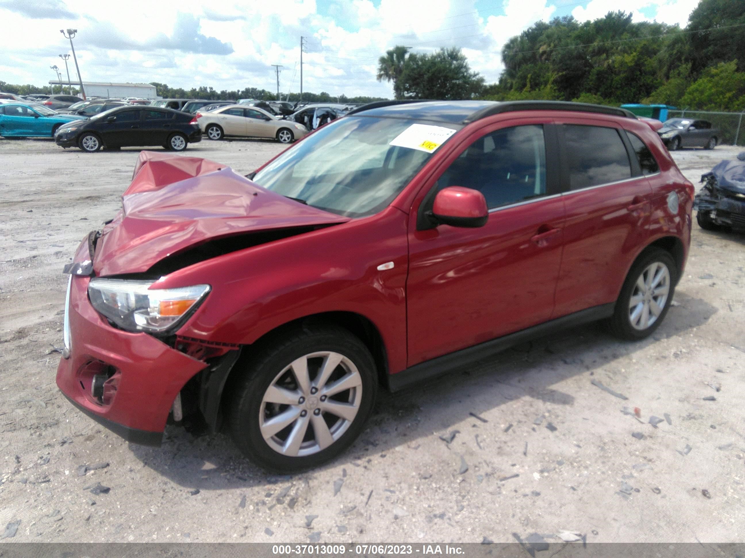 Photo 1 VIN: 4A4AP4AU1EE021144 - MITSUBISHI OUTLANDER 