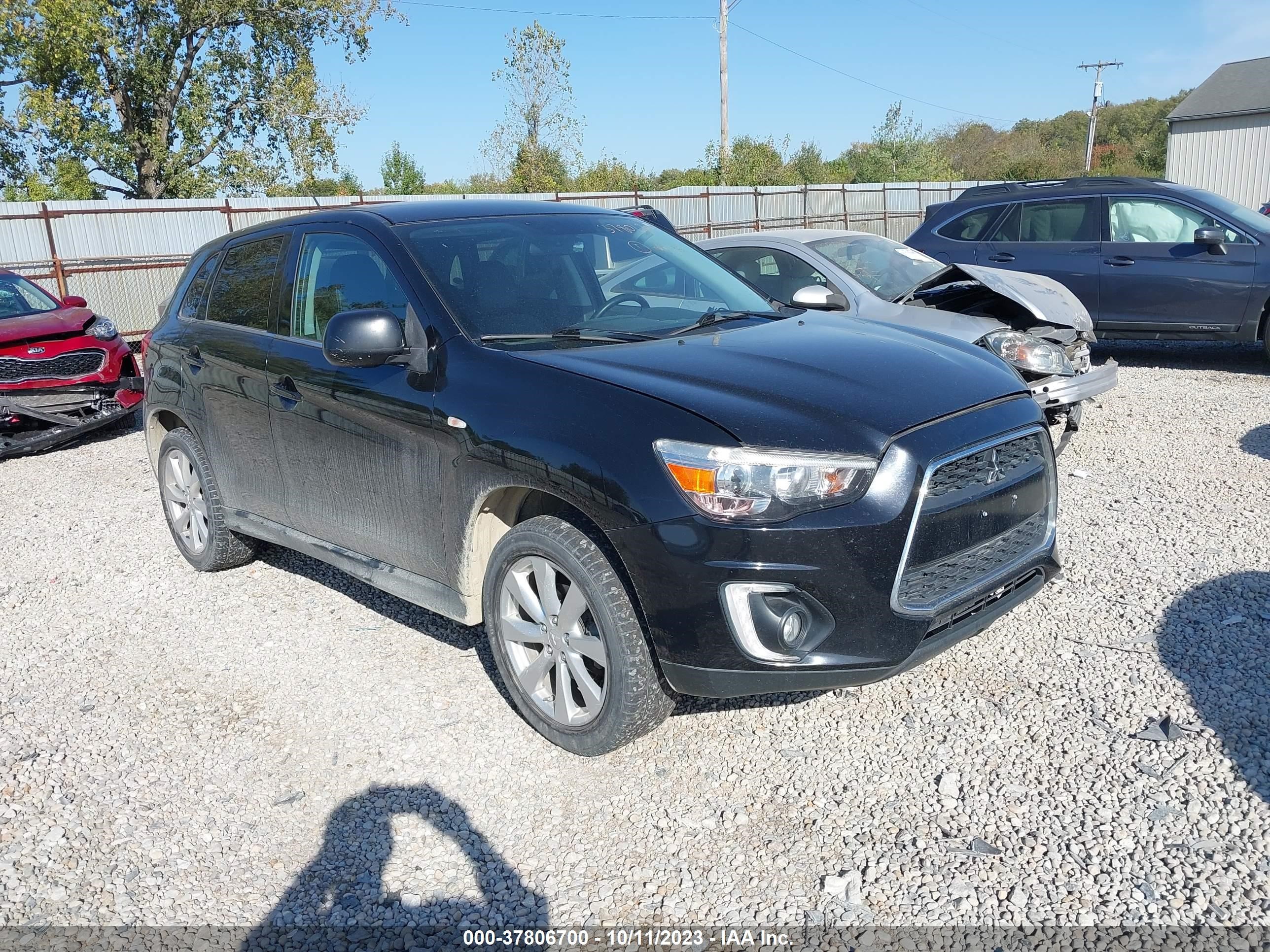 Photo 0 VIN: 4A4AP4AU4FE033578 - MITSUBISHI OUTLANDER 