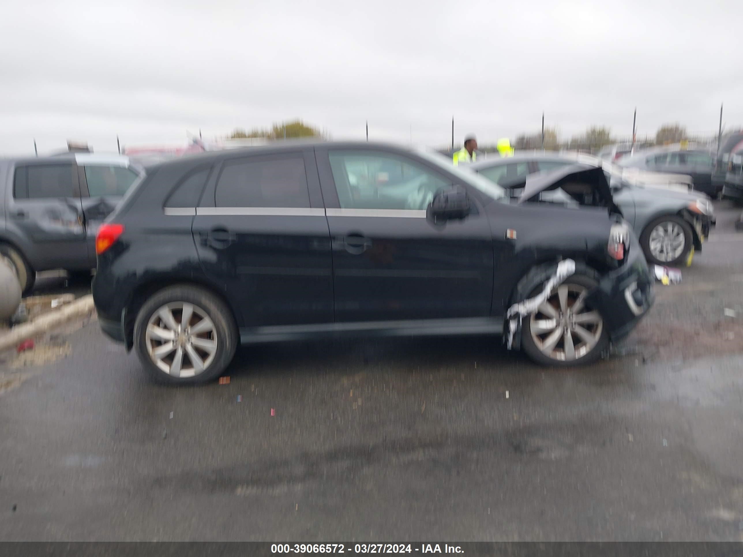 Photo 11 VIN: 4A4AP4AU5FE049434 - MITSUBISHI OUTLANDER SPORT 