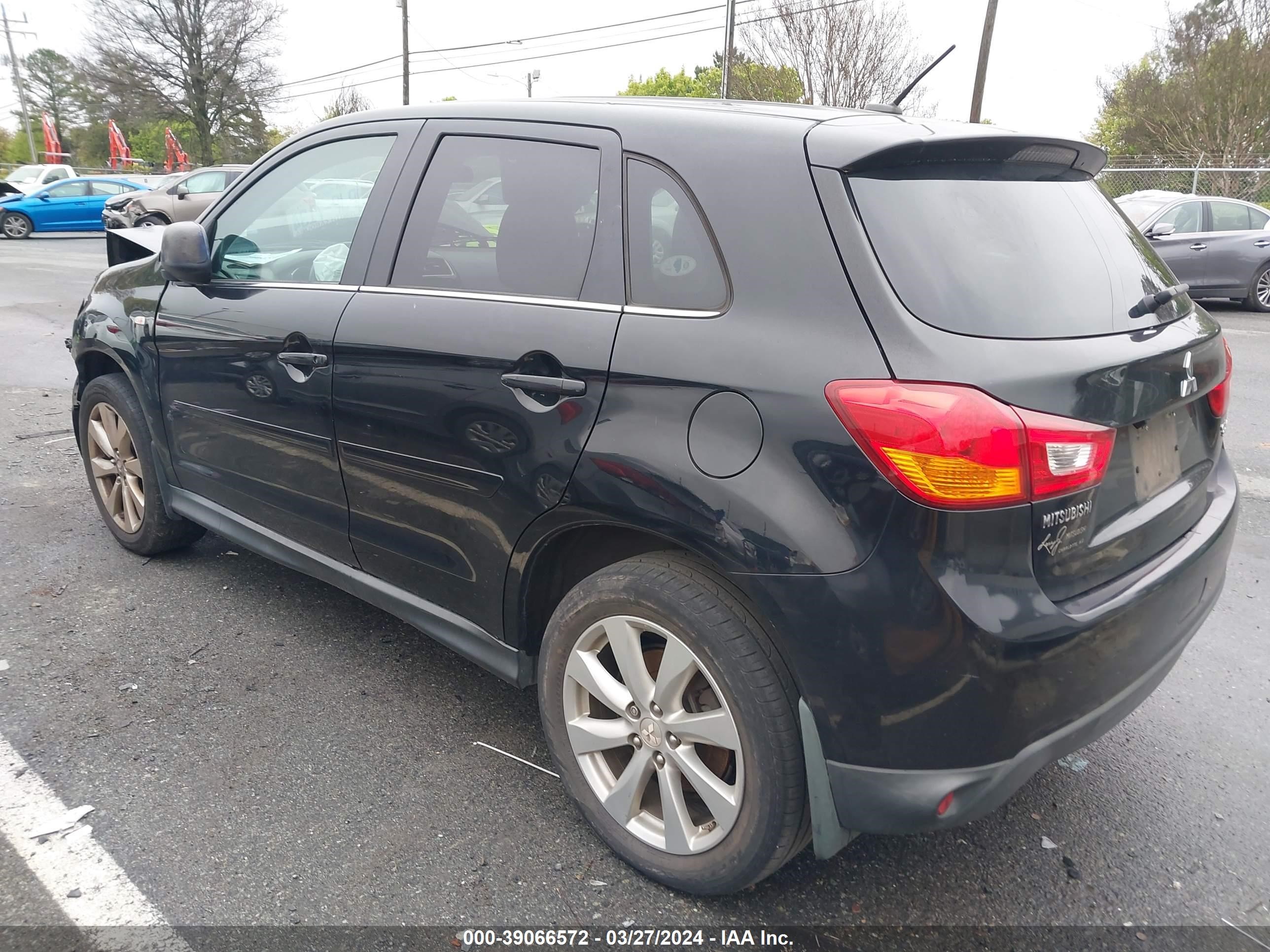 Photo 2 VIN: 4A4AP4AU5FE049434 - MITSUBISHI OUTLANDER SPORT 