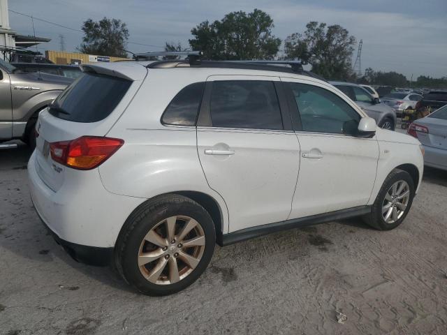 Photo 2 VIN: 4A4AP4AU9DE005742 - MITSUBISHI OUTLANDER 