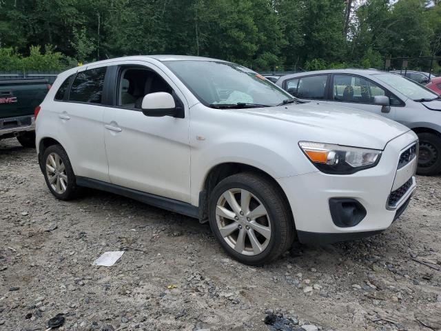 Photo 3 VIN: 4A4AR3AU0EE019146 - MITSUBISHI OUTLANDER 