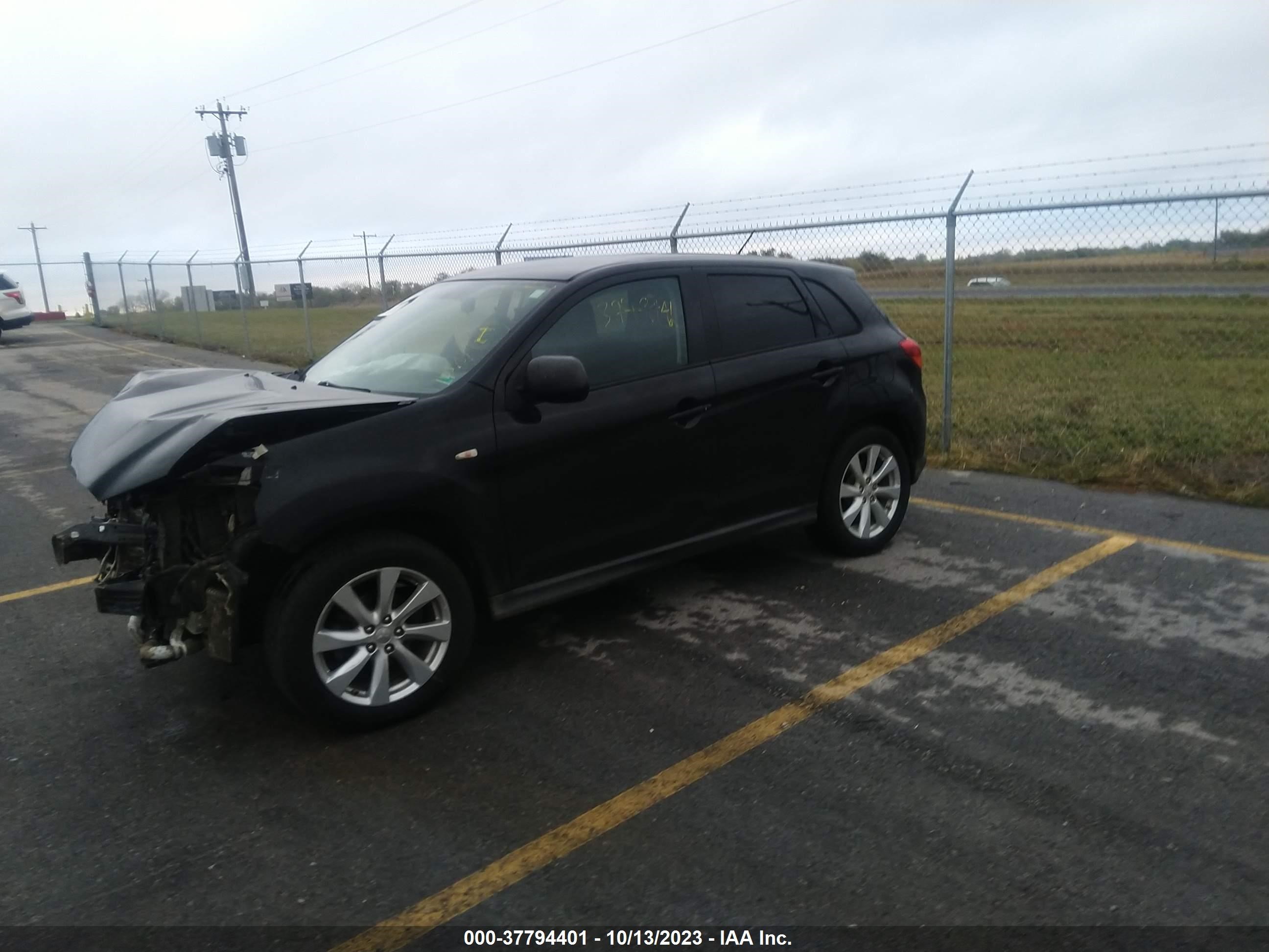 Photo 1 VIN: 4A4AR3AU0FE014711 - MITSUBISHI OUTLANDER 