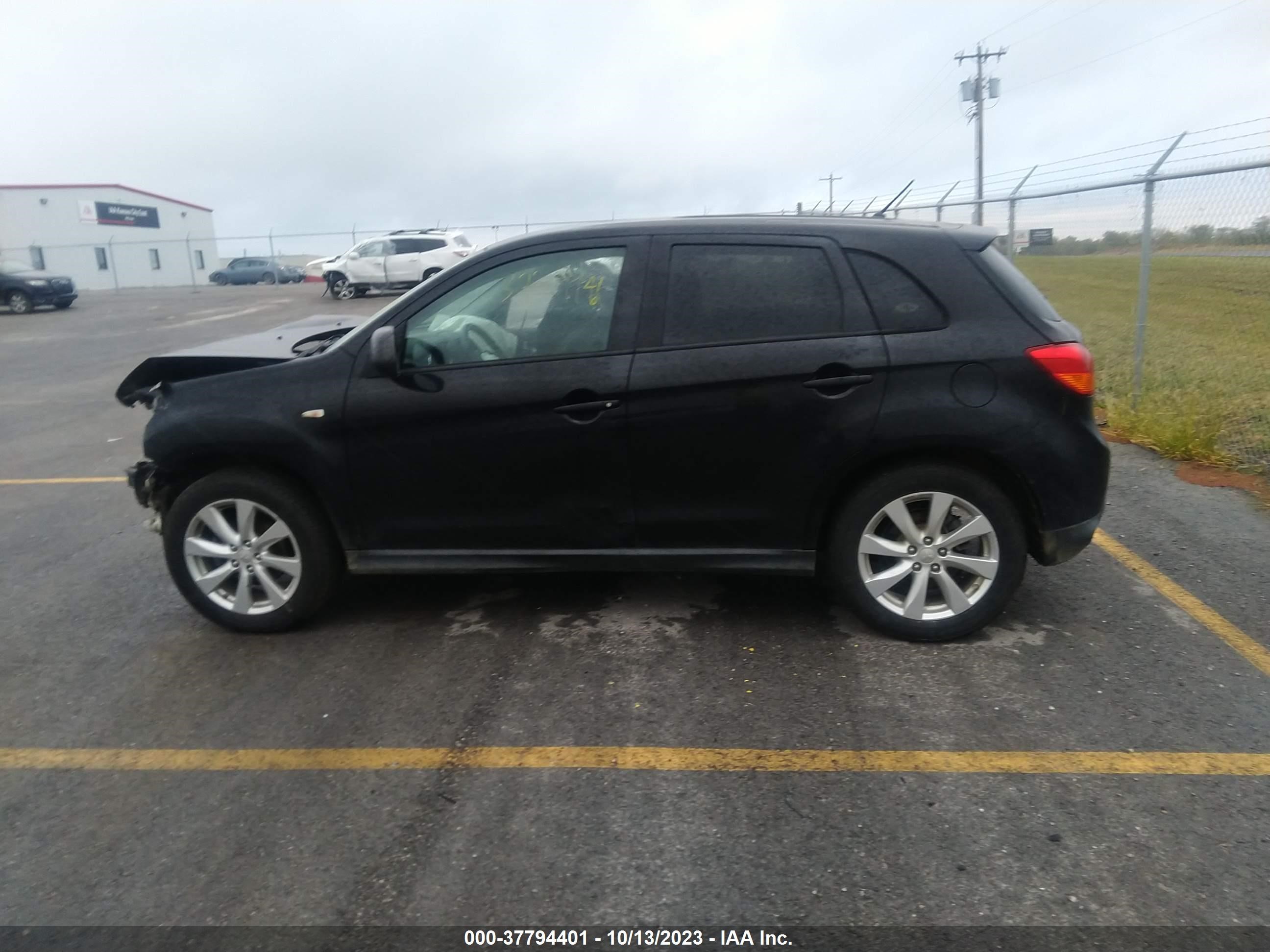 Photo 14 VIN: 4A4AR3AU0FE014711 - MITSUBISHI OUTLANDER 