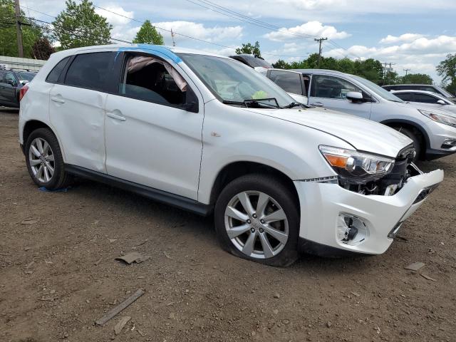 Photo 3 VIN: 4A4AR3AU0FE017088 - MITSUBISHI OUTLANDER 