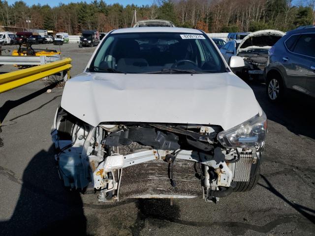 Photo 4 VIN: 4A4AR3AU0FE028141 - MITSUBISHI OUTLANDER 