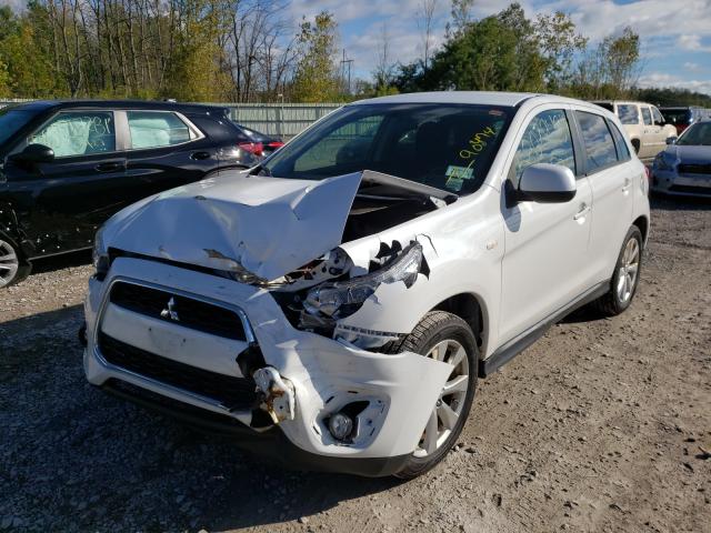 Photo 1 VIN: 4A4AR3AU0FE030519 - MITSUBISHI OUTLANDER 