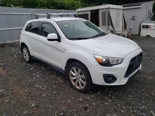 Photo 3 VIN: 4A4AR3AU1EE020743 - MITSUBISHI OUTLANDER 