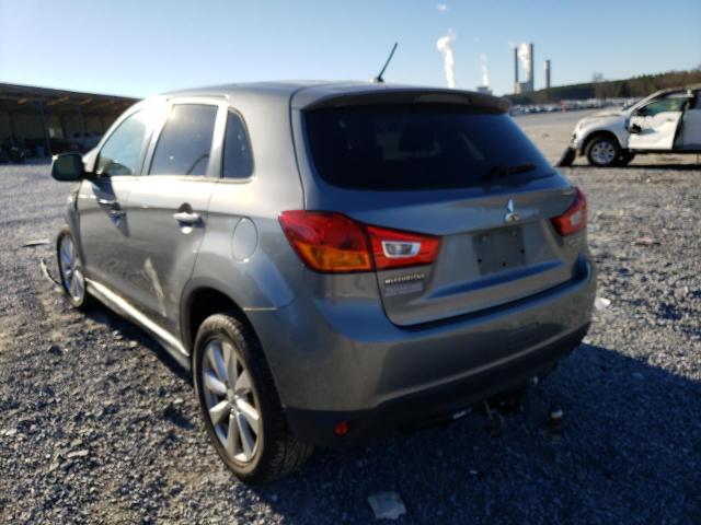 Photo 2 VIN: 4A4AR3AU1FE004771 - MITSUBISHI OUTLANDER 