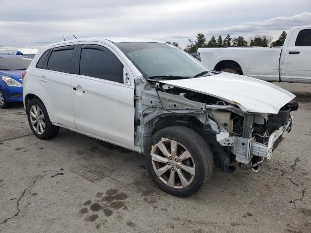 Photo 3 VIN: 4A4AR3AU1FE013521 - MITSUBISHI OUTLANDER 