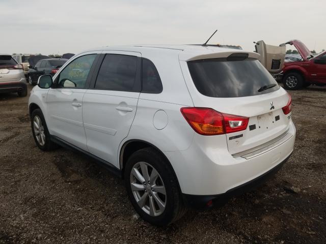 Photo 2 VIN: 4A4AR3AU1FE041240 - MITSUBISHI OUTLANDER 