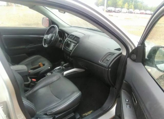 Photo 4 VIN: 4A4AR3AU2EE016975 - MITSUBISHI OUTLANDER 