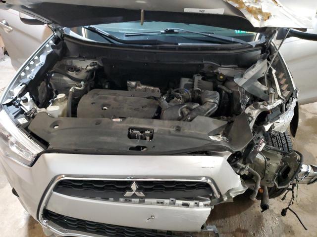 Photo 11 VIN: 4A4AR3AU2FE057768 - MITSUBISHI OUTLANDER 