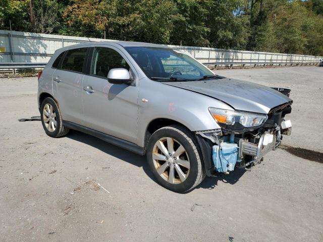 Photo 3 VIN: 4A4AR3AU3DE018250 - MITSUBISHI OUTLANDER 