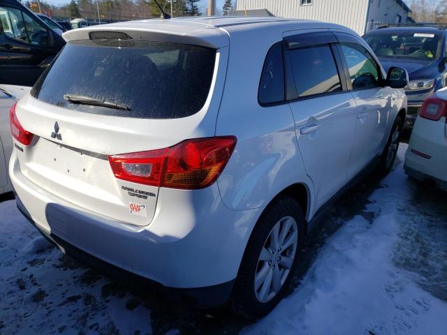 Photo 3 VIN: 4A4AR3AU4FE023959 - MITSUBISHI OUTLANDER 