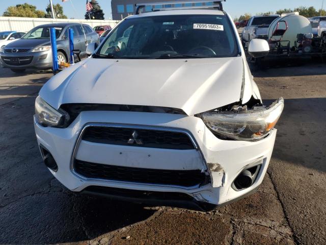 Photo 4 VIN: 4A4AR3AU5DE009727 - MITSUBISHI OUTLANDER 