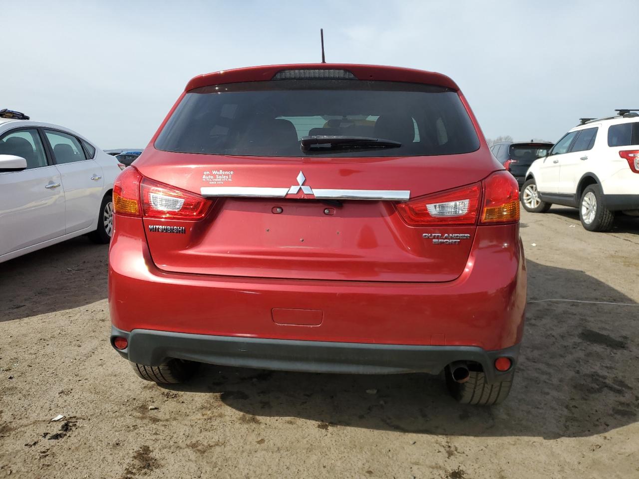 Photo 5 VIN: 4A4AR3AU5EE010037 - MITSUBISHI OUTLANDER 