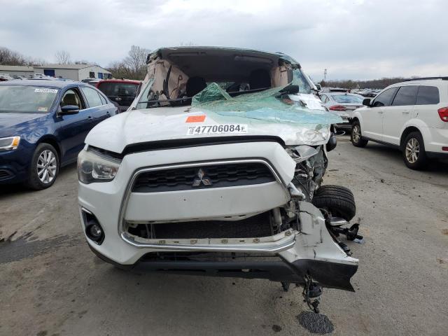 Photo 4 VIN: 4A4AR3AU5EE028523 - MITSUBISHI OUTLANDER 