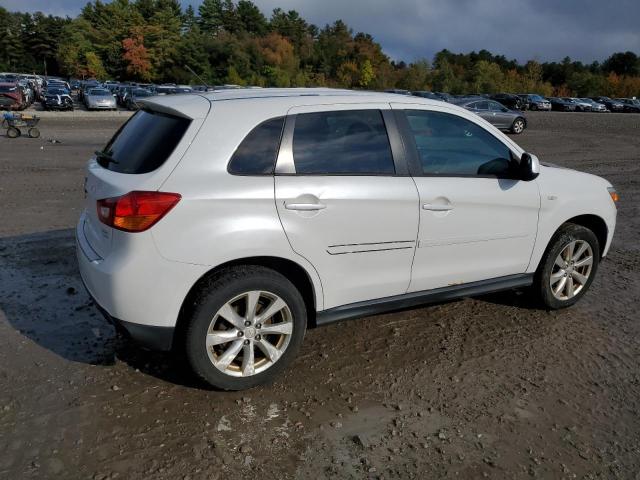 Photo 2 VIN: 4A4AR3AU5FE034548 - MITSUBISHI OUTLANDER 