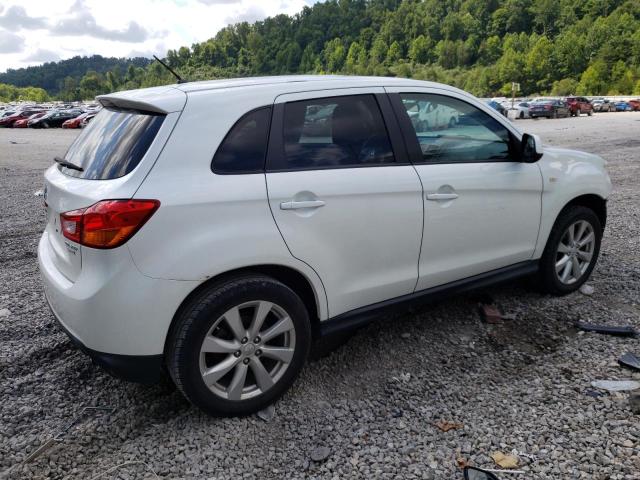 Photo 2 VIN: 4A4AR3AU6EE018986 - MITSUBISHI OUTLANDER 