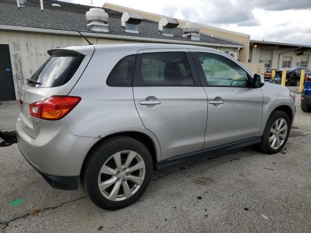 Photo 2 VIN: 4A4AR3AU8EE029617 - MITSUBISHI OUTLANDER 