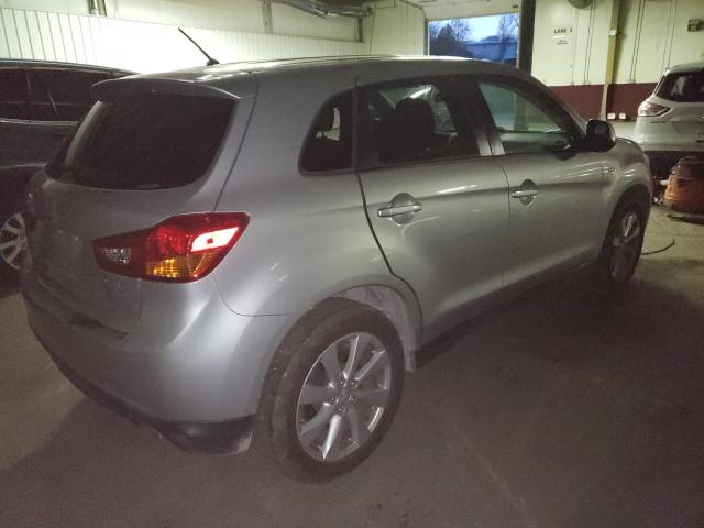 Photo 2 VIN: 4A4AR3AUXEE021129 - MITSUBISHI OUTLANDER 