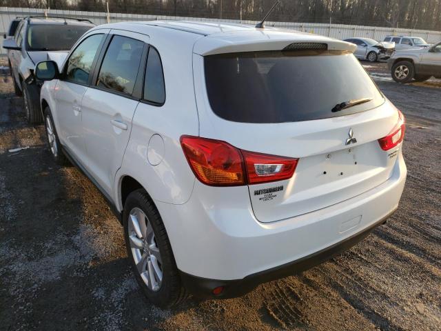 Photo 2 VIN: 4A4AR3AUXFE048686 - MITSUBISHI OUTLANDER 