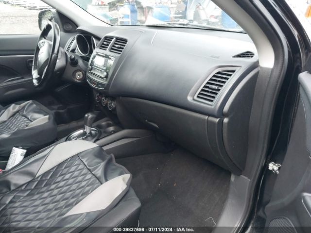 Photo 4 VIN: 4A4AR3AW2FE059103 - MITSUBISHI OUTLANDER SPORT 