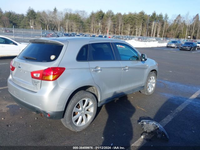 Photo 3 VIN: 4A4AR3AW6FE028551 - MITSUBISHI OUTLANDER SPORT 