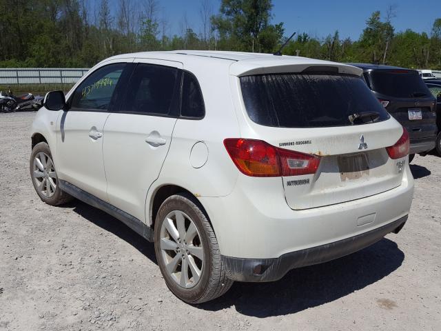 Photo 2 VIN: 4A4AR3AW7FE049747 - MITSUBISHI OUTLANDER 